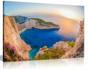 Strand mit Schiffswrack gegen Sonnenuntergang Insel Griechenland Leinwand Wandbild Bild Druck - Bild 1 von 5