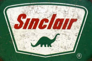 Sinclair Distressed Metal Sign - Picture 1 of 1
