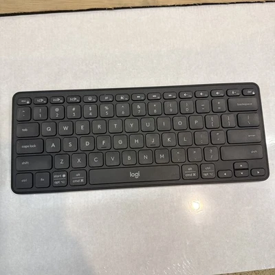 Logitech Casa Pop-Up Escritorio Trabajo Desde Casa Kit Teclado Inalámbrico Compacto Foto 1 de 4