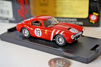 1/43 Bang 7075 diecast Ferrari 250 SWB 1961 Le Mans #19 Foto 1 de 4