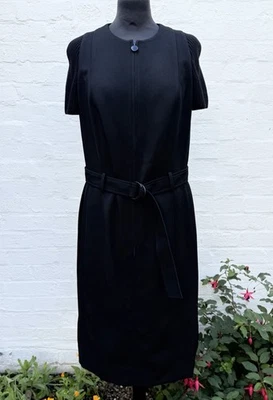 Nuevo con etiquetas Vestido AKRIS 100 % Lana Con Mangas Tejidas 42FR/14UK Funciona Más Pequeño Foto 1 de 4