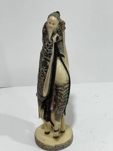 Geschnitzte Figur Heiliger Mann auf Pferd - Bild 1 von 11
