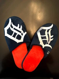 Detroit Tiger NEW Logo Slide House Slippers . Men’s Medium (9/10) MLB - Picture 1 of 3