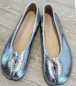 Brand new genuine cracked leather tabi flats in silver 24cm US size 7 - Picture 1 of 2