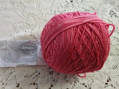 Hilo pintado a mano Dream in Color elegante peso peor color rosa frambuesa 3,6 oz Foto 1 de 3