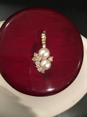 14k Yellow Gold Pearl Enhancer Pendant With Genuine Diamonds - Image 1 of 4