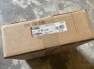 New Sealed Square D SY/MAX Output Module 8030ROM221 120VAC Series F2 - Picture 1 of 2