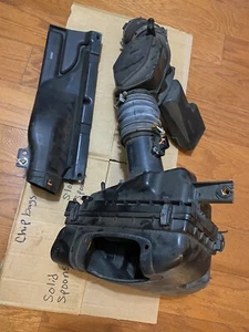 2003-2006 Infiniti G35 Coupe Sedan OEM AIR BOX Filter Housing - Bild 1 von 12