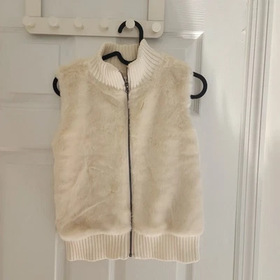 Gap Kids Faux Fur Knit Ivory Zip Up Vest Size XL (12) - Image 1 of 4