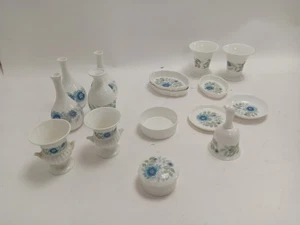 Wedgwood Clementine Miniature Bone China Ornaments Bundle - 16 Pieces - Picture 1 of 11