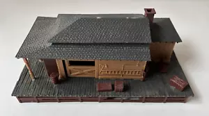 Vintage Revell HO Scale Freight Station Trackside Building Built - Picture 1 of 8