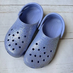 Crocs Classic Glitter Clog Purple Moon Jelly Kids J6 Periwinkle Lavender Lila - Bild 1 von 5