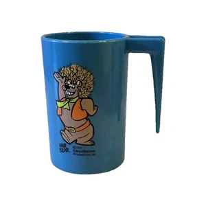 HANNA BARBERA Hair Bear Original 1971 Plastic Drinking Cup Mug 4 1/4" Tall  - Picture 1 of 2