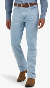 WRANGLER Herren Cowboy Cut Slim Fit Jeans, hellblau, 36W x 34L - Bild 1 von 4