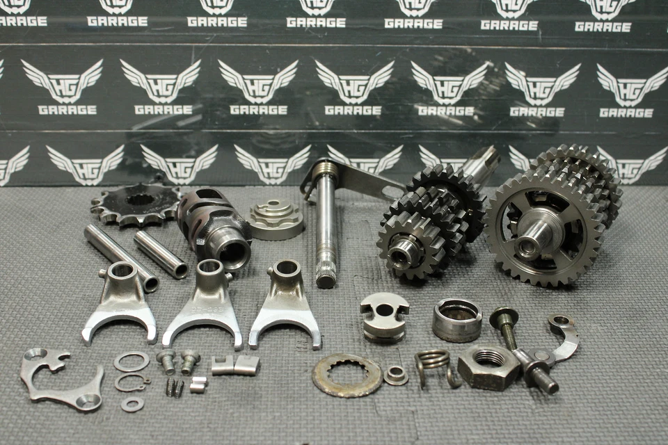 Kawasaki KLX400R KLX400SR 2003 transmisión de motor OEM engranajes de montaje tranny Foto 1 de 4