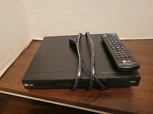 LG DP132H DVD CD Player with Remote - Picture 1 of 5
