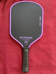 Großer Ausverkauf auf schwarzem SpinDNA X001 Pickleball Paddel. - Bild 1 von 15