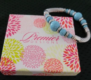 Premier Designs Faux Turquoise Bead Stretch Bracelet - Picture 1 of 4