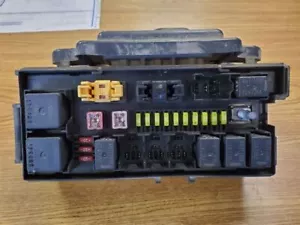Chassis ECM Body Control BCM Fits 05 GRAND CHEROKEE 378388 - Picture 1 of 12