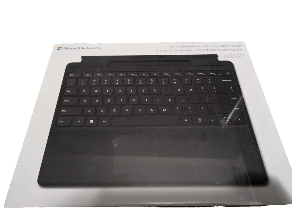 Microsoft Surface Surface Pro Keyboard in Black - EP2-00425