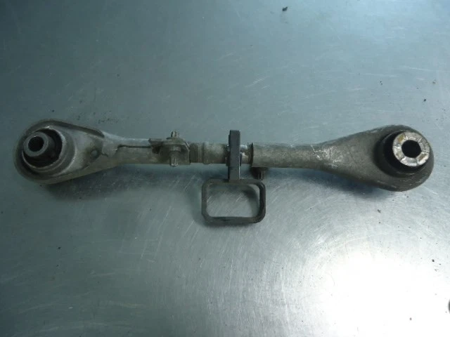 BRAS DE SUSPENSION ARRIÈRE DROIT Peugeot 407 SW (6E) 2007 - Photo 1/1