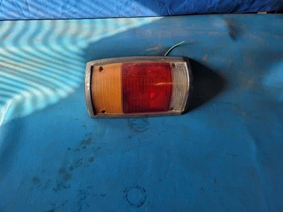 87 88 89 90 91 92 93 MAZDA B-2200 LUZ TRASERA DERECHA NEGRO MOLDEADO 71295 Foto 1 de 3