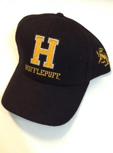 Beutekiste Harry Potter Hogwarts Baseballmütze Kappe Hufflepuff Buchstabe schwarz - Bild 1 von 8