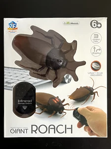 Giant Roach Infrared Remote Control Moving Toy New Factory Sealed - Picture 1 of 4