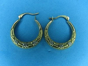 Sophisticated Gold Earrings 9K Solid Yellow Gold Two Tone Flowers Well Made - Picture 1 of 12