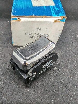 Interruptor de ventana eléctrica Mustang 1971-73 Ford Galaxy Mercury Cougar 1969-70 nuevo de lote Foto 1 de 4