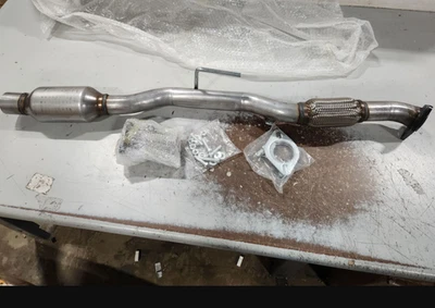 Convertidor catalítico con tubo flexible aprobado para Nissan Altima 2007-2015 2,5 L Foto 1 de 4