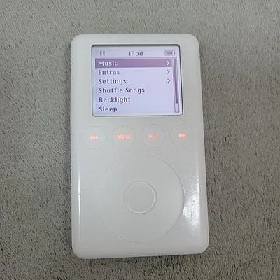 Apple iPod 3-го поколения 15GB M9460LL Wolfson ЦАП работает 626 песни протестированы A1040 - Изображение 1 из 4