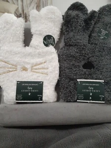 LAURA ASHLEY Baby HAT and MITTENS SET Choice of White , Gray or Blue Set NEW  - Picture 1 of 9