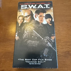 S.W.A.T. (VHS, 2003) Samuel L Jackson Colin Farrell Blockbuster Video - Picture 1 of 4