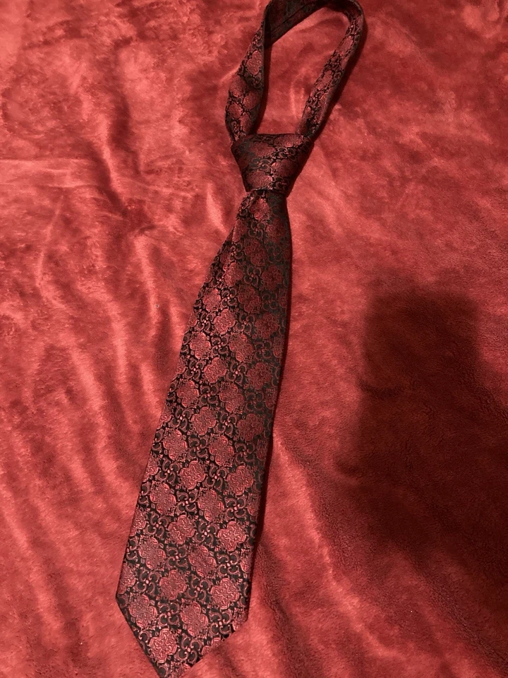 Corbata de seda para hombre Valerio Garati roja negra gótica vampiro Foto 1 de 4