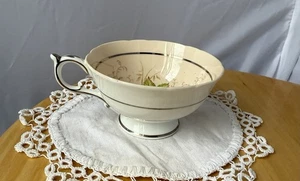 Vintage Paragon England Fine Bone China Queen Mary Tasse, innen hellbraun, außen weiß - Bild 1 von 6
