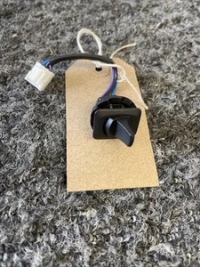 (2546) Quingo Classic Plus Mobility Scooter Indicator Switch - Picture 1 of 4