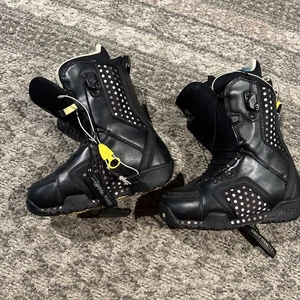 Burton Emerald Imprint 2 Snowboard Women Boots Size 7 Black - Picture 1 of 7