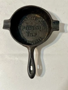 PLEASANT VIEW TENN CAST IRON SKILLET ASH TRAY THE BLANKET STORE - Picture 1 of 5