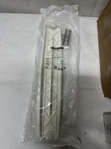 Piscina Astral 4401010026 Banda de rodadura de plástico en ángulo para soporte de salvavidas portátil - Imagen 1 de 4