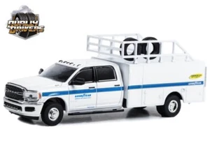 RAM 3500 - Goodyear Tires - 2021 - white - Greenlight 1:64 - Bild 1 von 6
