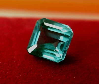 Increíble piedra preciosa natural suelta certificada Montana cuadrada verde zafiro 4-5 quilates Foto 1 de 4