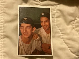 1953 Bowman #93 Phil Rizzuto & Billy Martin New York Yankees HOF - Ottimo - Foto 1 di 2