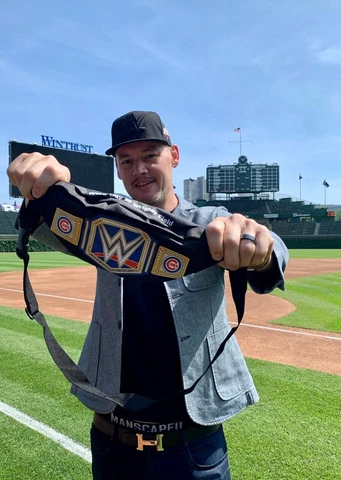 BRAND NEW MLB Chicago Cubs WWE Day At Wrigley Field Fanny Pack RARE Baron Corbin Cover