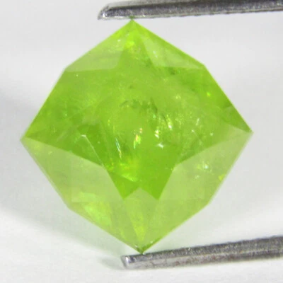 6.93Cts Natural Sparkling Square Cushion Custom Cut Titanite Sphene Gemstone - Image 1 of 4