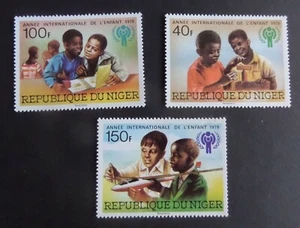 Níger 1979 Año Internacional del Niño SG761/3 montado como nuevo - Imagen 1 de 1