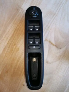 Alfa 159 Electric Window Switch Drivers Side Right Powerfold 156054189 - Picture 1 of 4