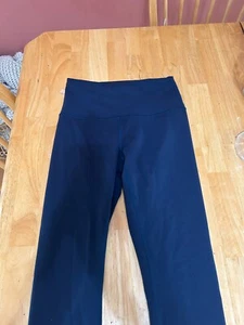 LULULEMON Woman’s true navy wunder train HR tight 25" pant/legging, Size 6, - Picture 1 of 3