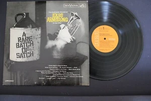 LOUIS ARMSTRONG - A RARE BATCH OF SATCH - RCA VICTOR RECORDS - LPM 2322 - 1961 - Picture 1 of 2