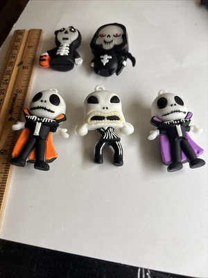 5 Skeletons  Mini From Franklin Theatre Advent Nightmare New Loose Five - Image 1 of 4